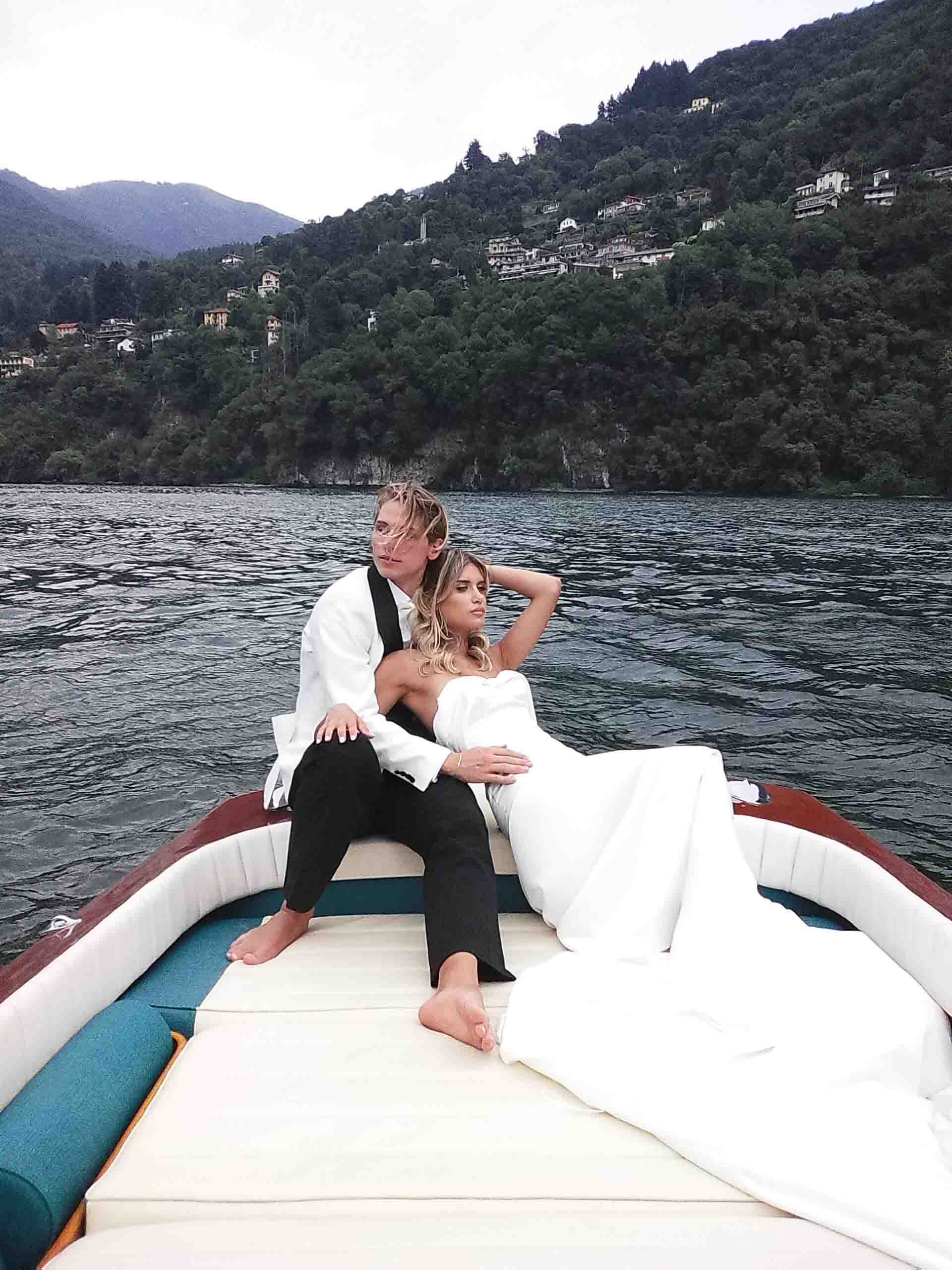 Wedding polaroid booklet